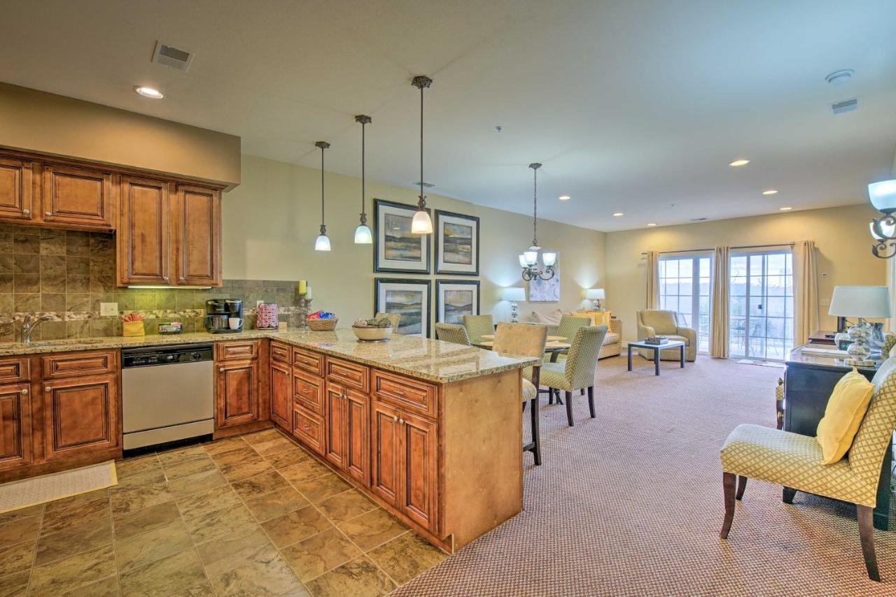 Inviting Branson Condo With Outdoor Dining Area Eksteriør bilde